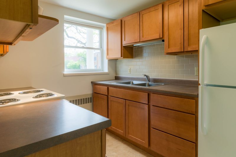 The kitchen in a 1 Bedroom University Houses apartment.