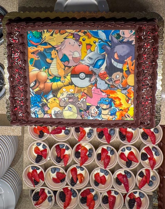 Pokemón dinner at decor and food - Cake