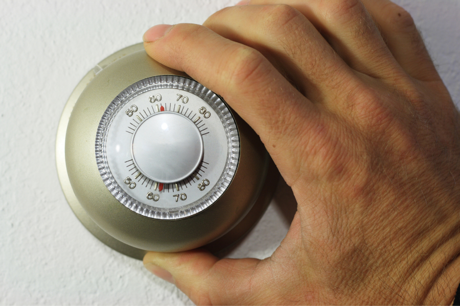 Thermostat in Eagle Heights.