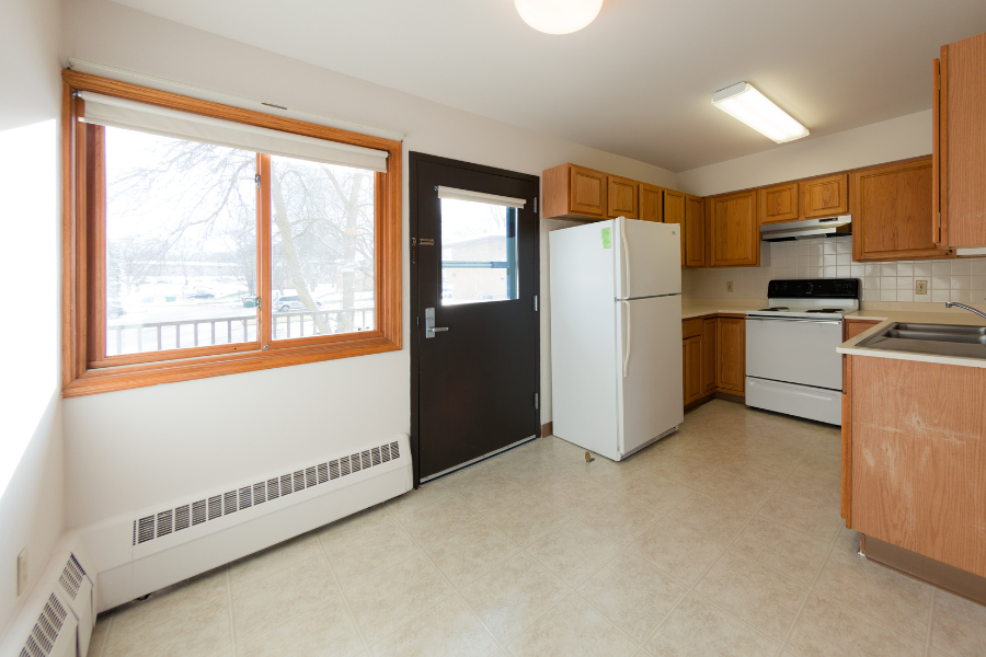 A bedroom in a 3 Bedroom University Houses apartment.
