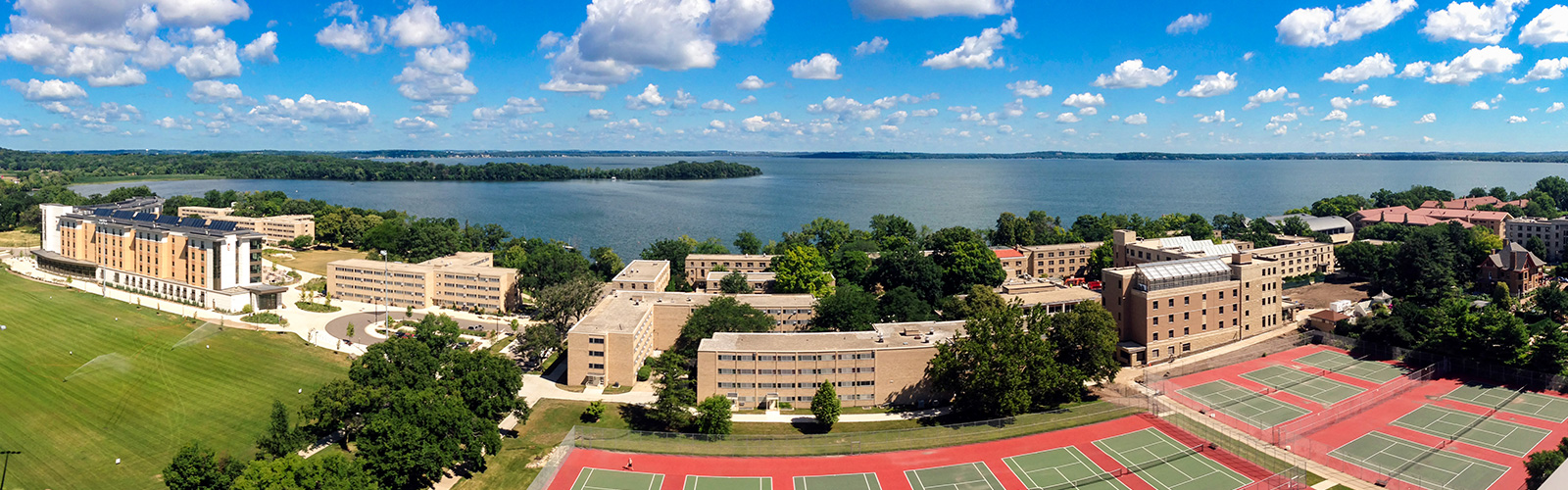 Panorama of the Lakeshore neighborhood