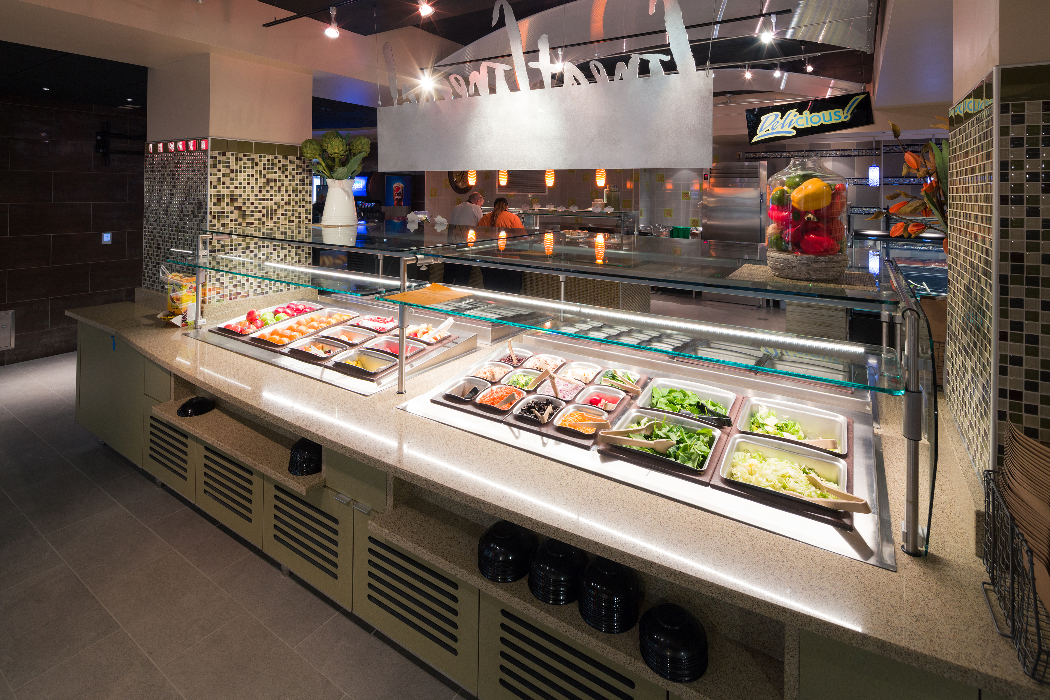 Liz's Market salad bar