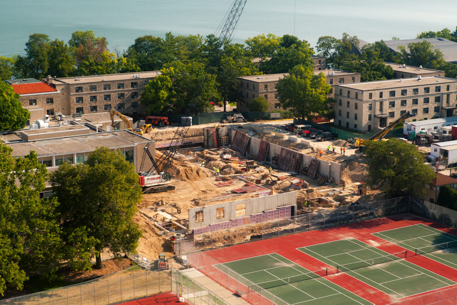 Leopold construction 2012