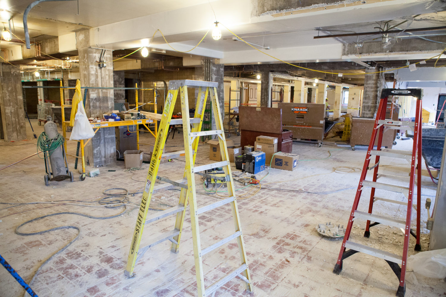 Liz's Market construction 2015