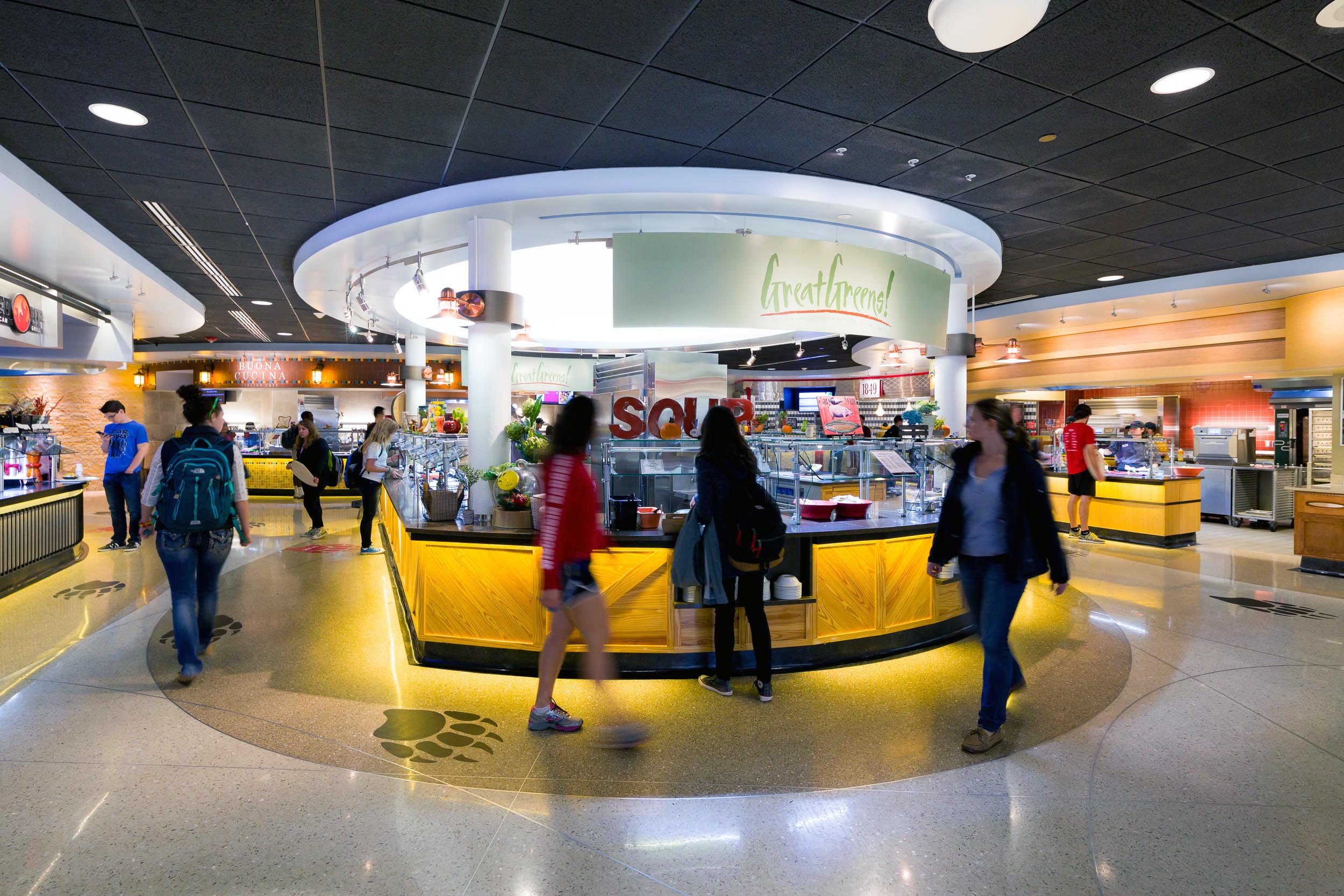 Students browsing at Four Lakes Market