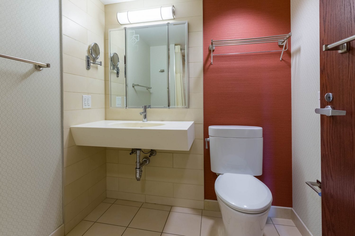 Lowell Single with Bath bathroom photo