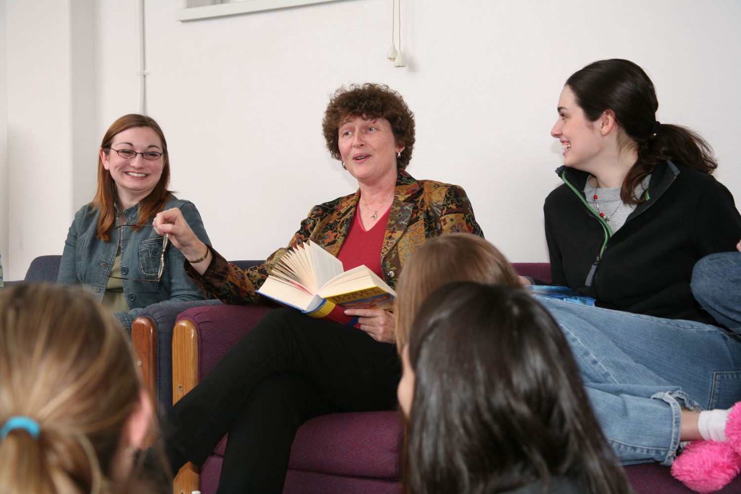 BLC residents with Faculty Fellow Susan Brantly