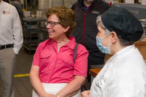 Chancellor Emerita Rebecca Blank meets with Dining staff in Gordon