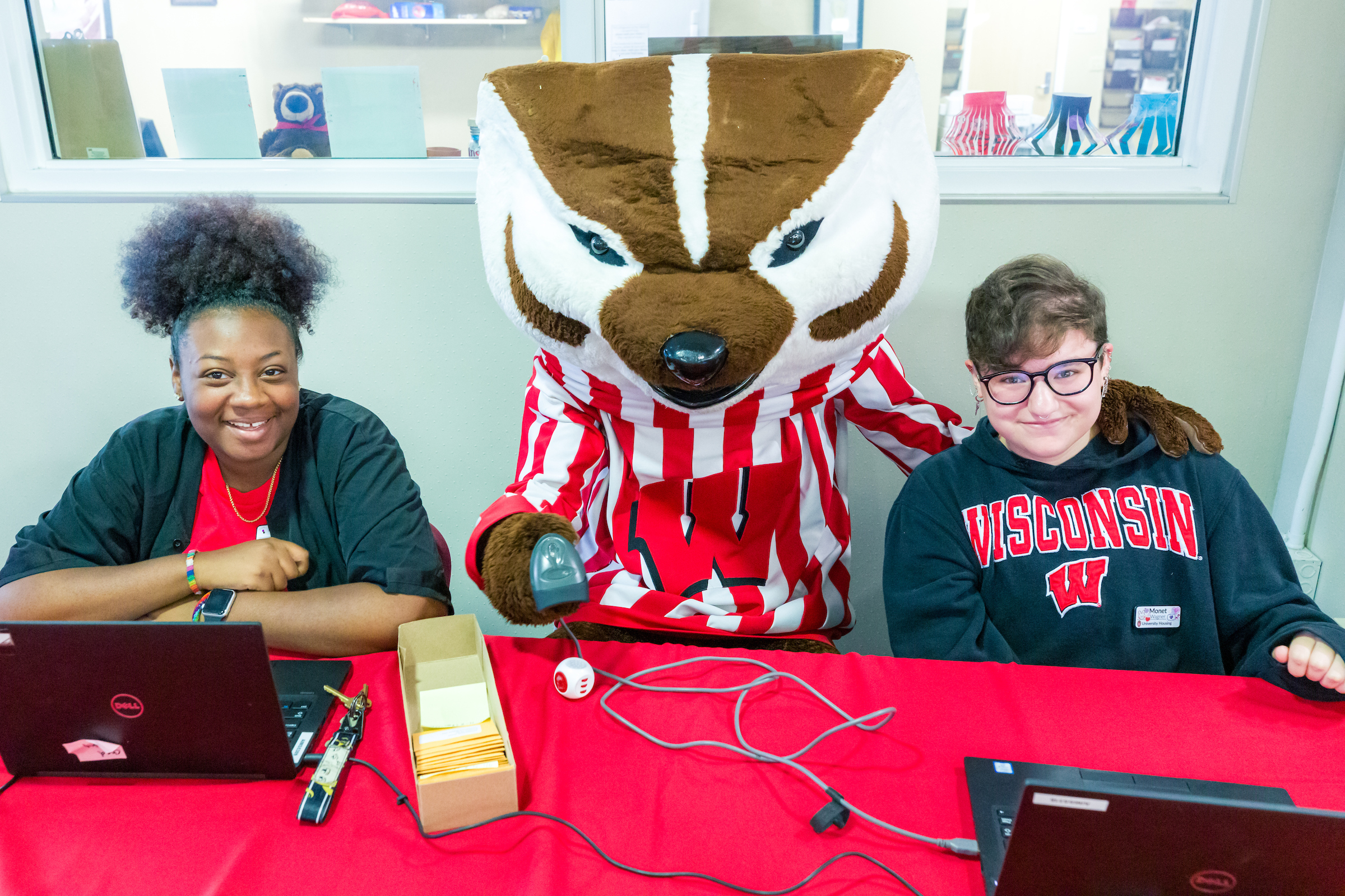 Bucky Badger with UW-Housing students.