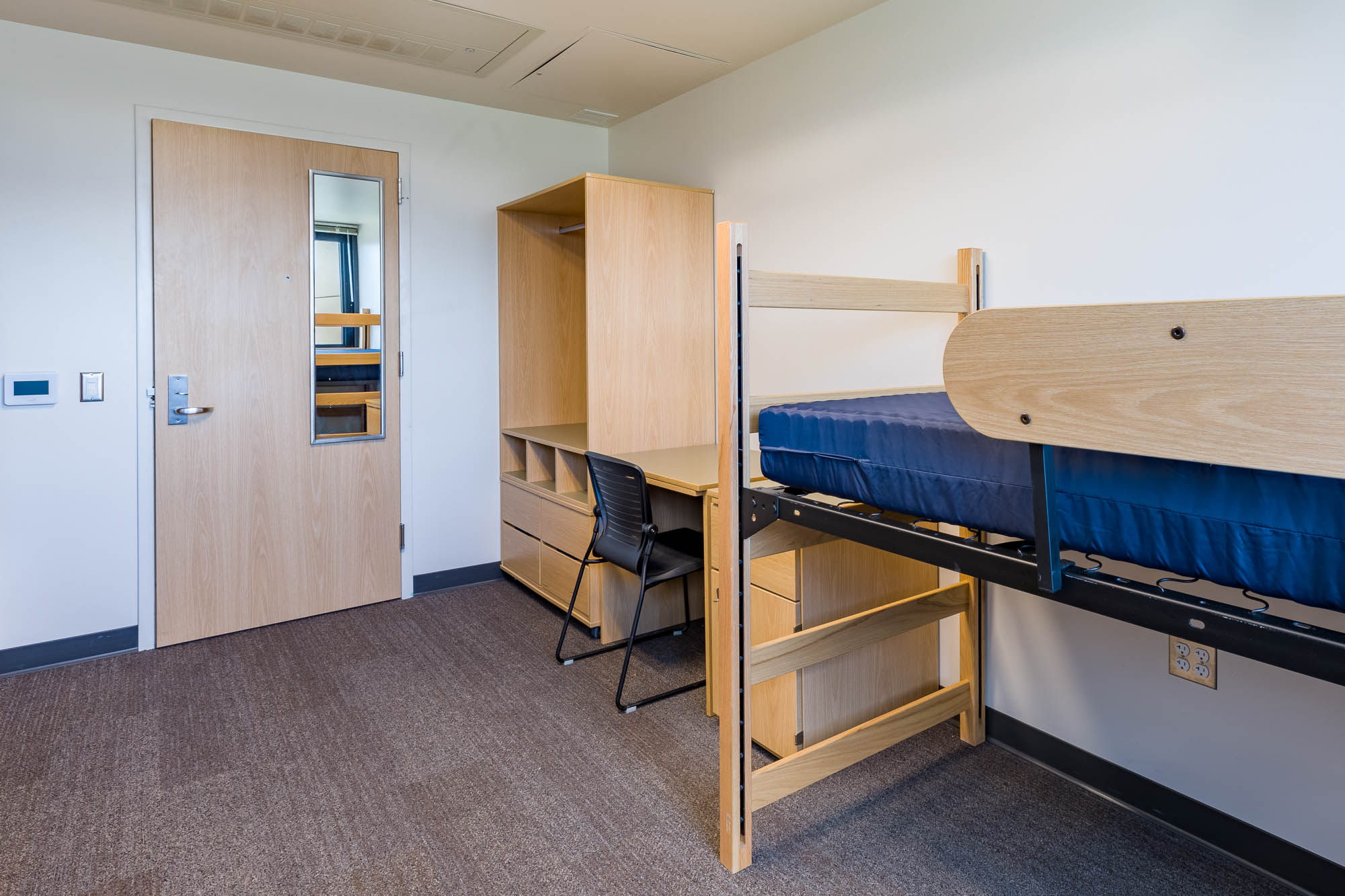 Sellery 11th floor 3-window double room photo