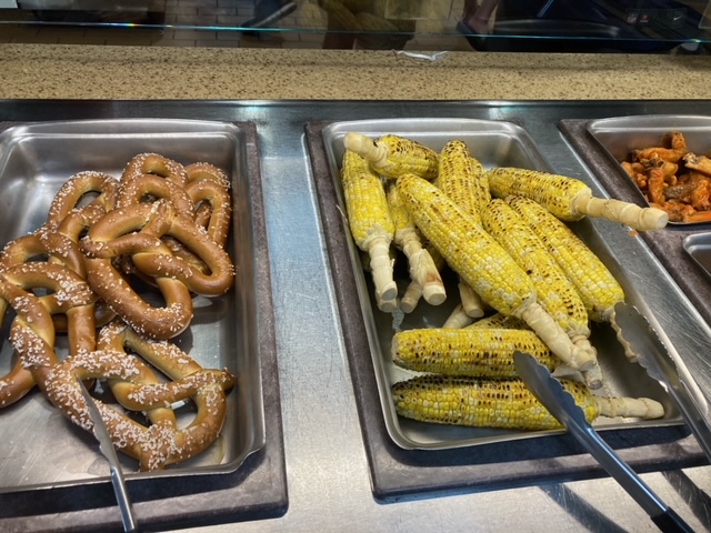 Packer vs Bear Tailgate food