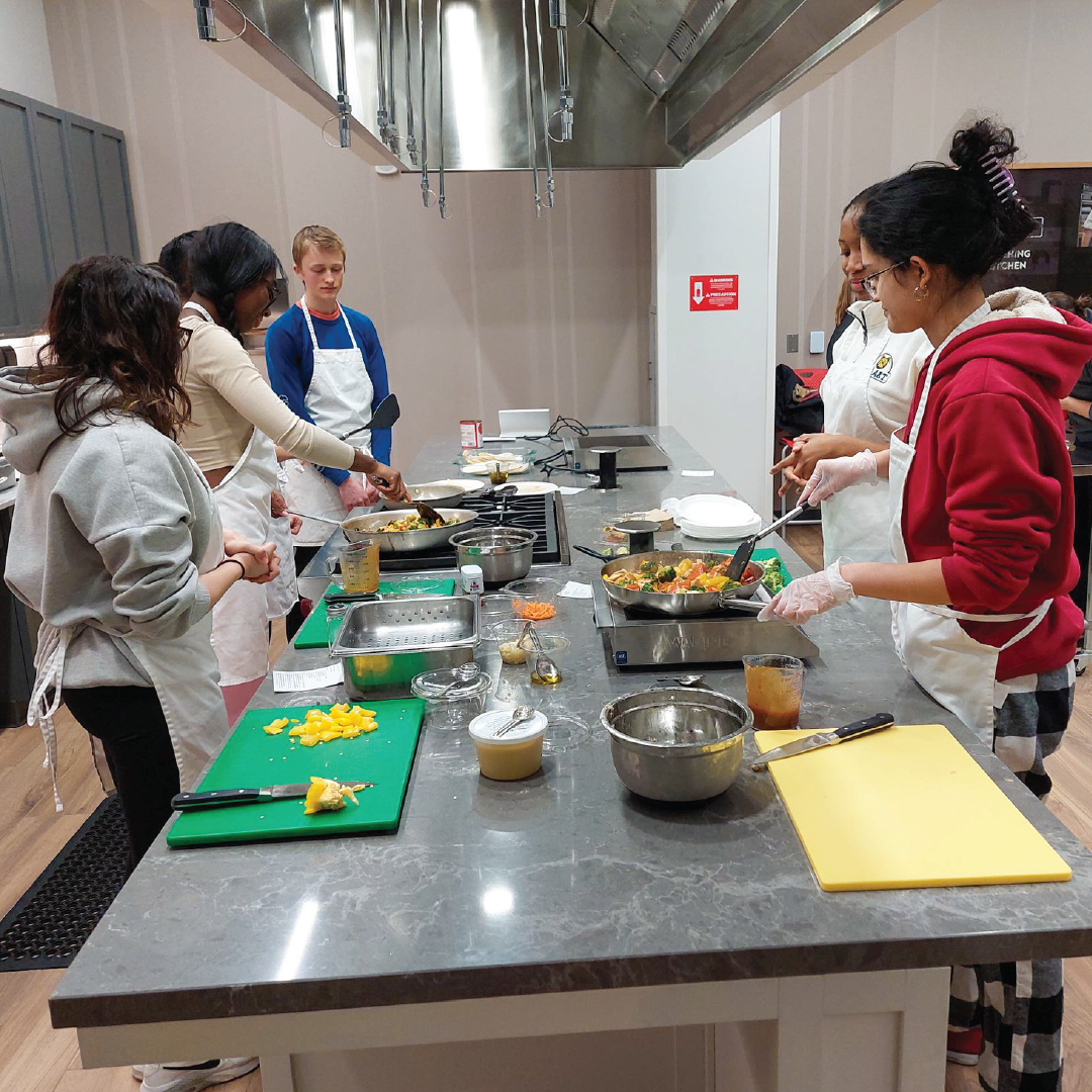 Cooking in your first apartment - cooking class at Bakke