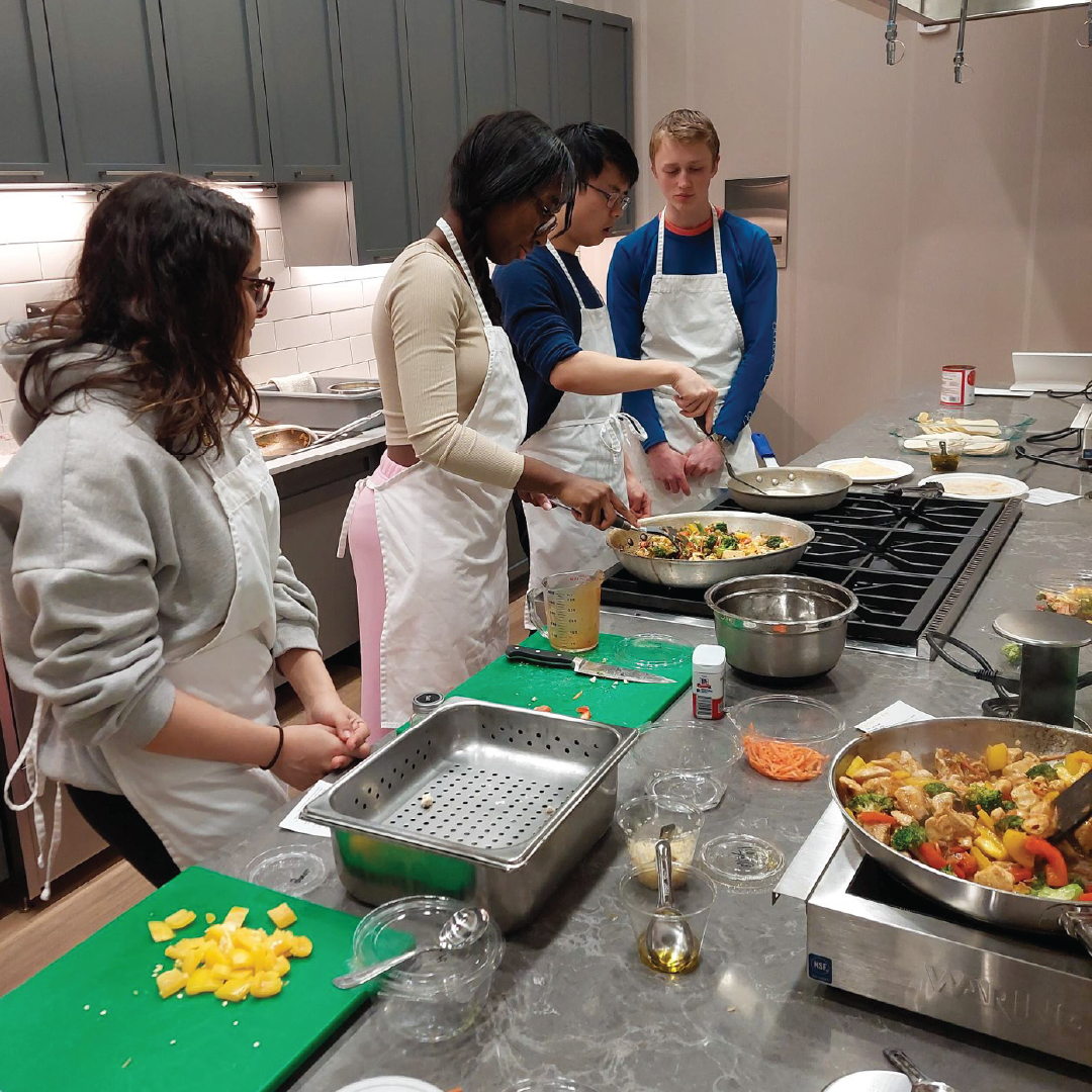 Cooking in your first apartment - cooking class at Bakke
