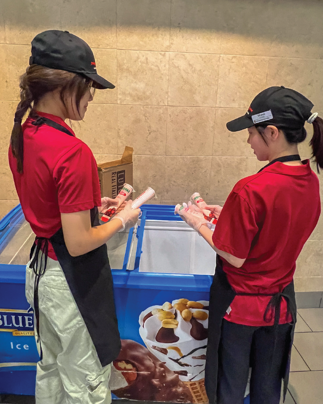 Taste of Chicago Student Staff Prepping