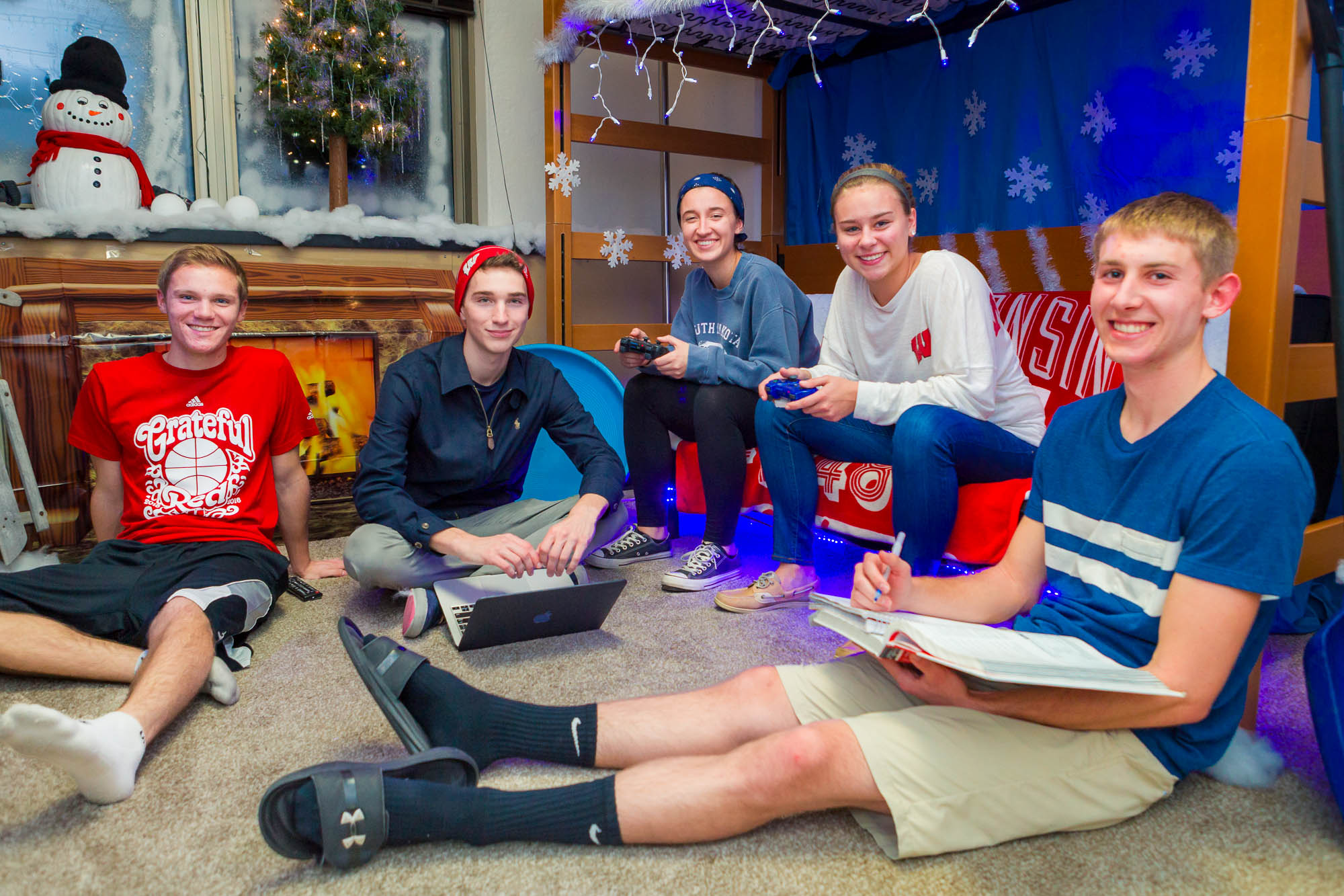 Residents in a double room in Ogg Residence Hall in 2015