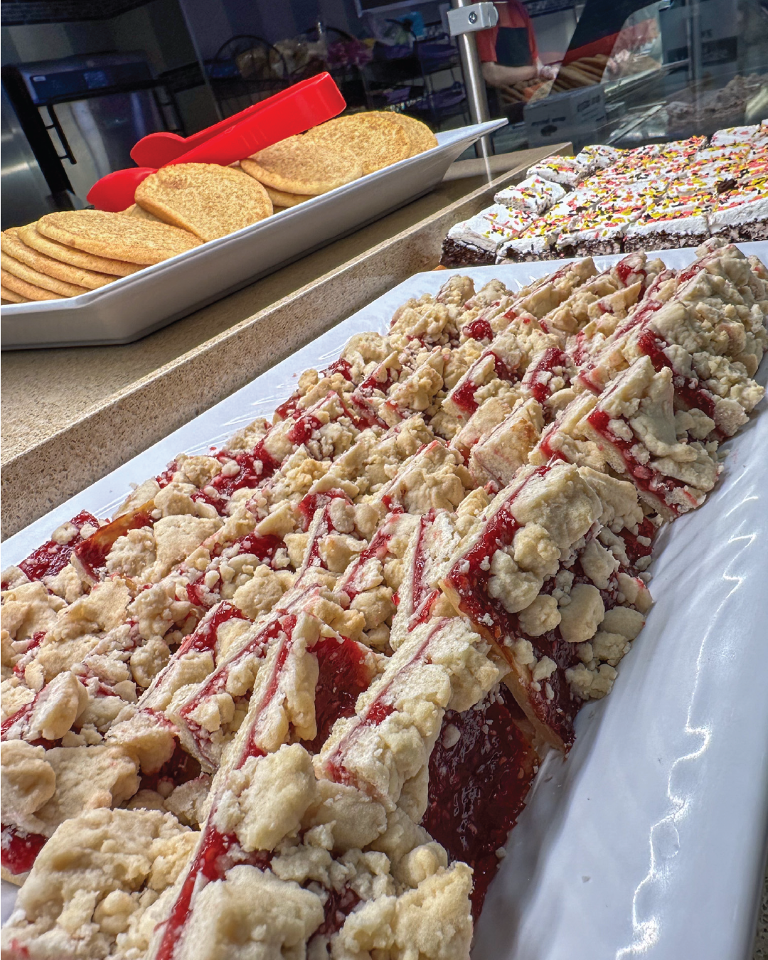 Modern Family Themed Dinner Desserts