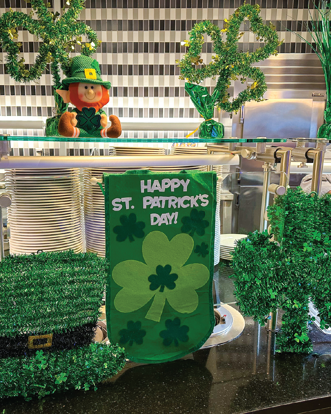St Patrick's Day Dinner Decor