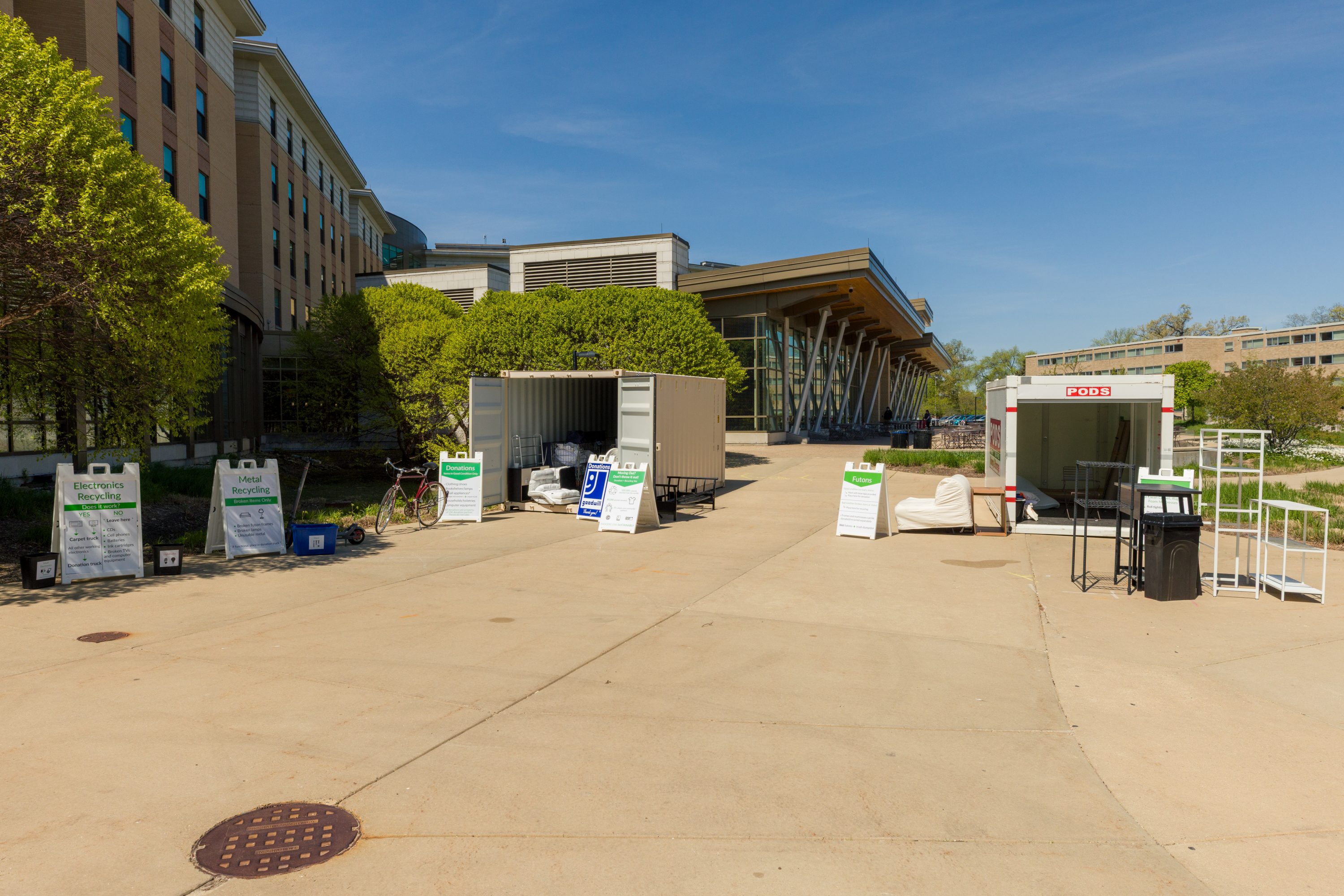 Sustainability Move-Out Spring 2025 collection site