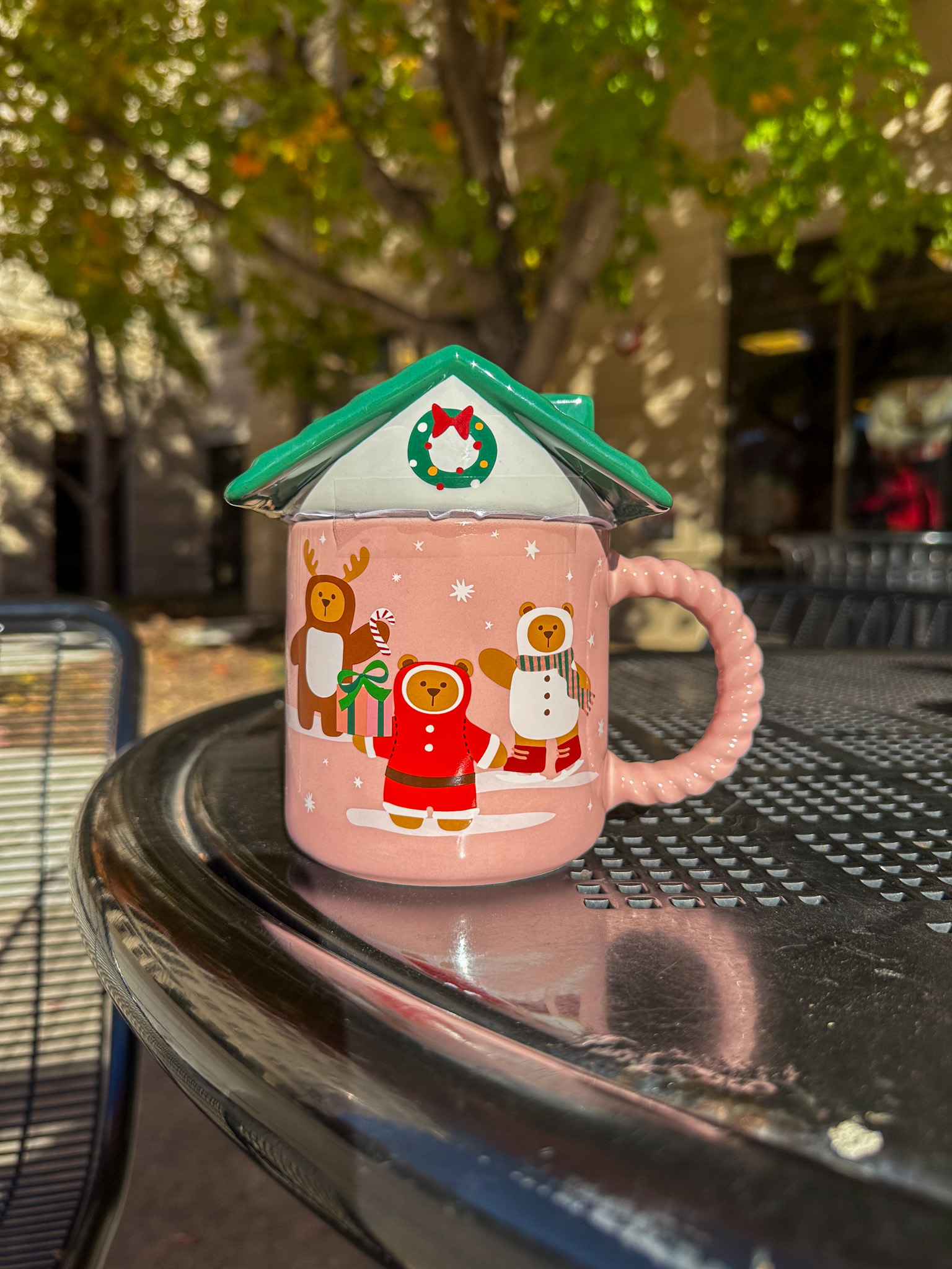 Starbucks Holiday Merchandise Decorated Gingerbread House Mug
