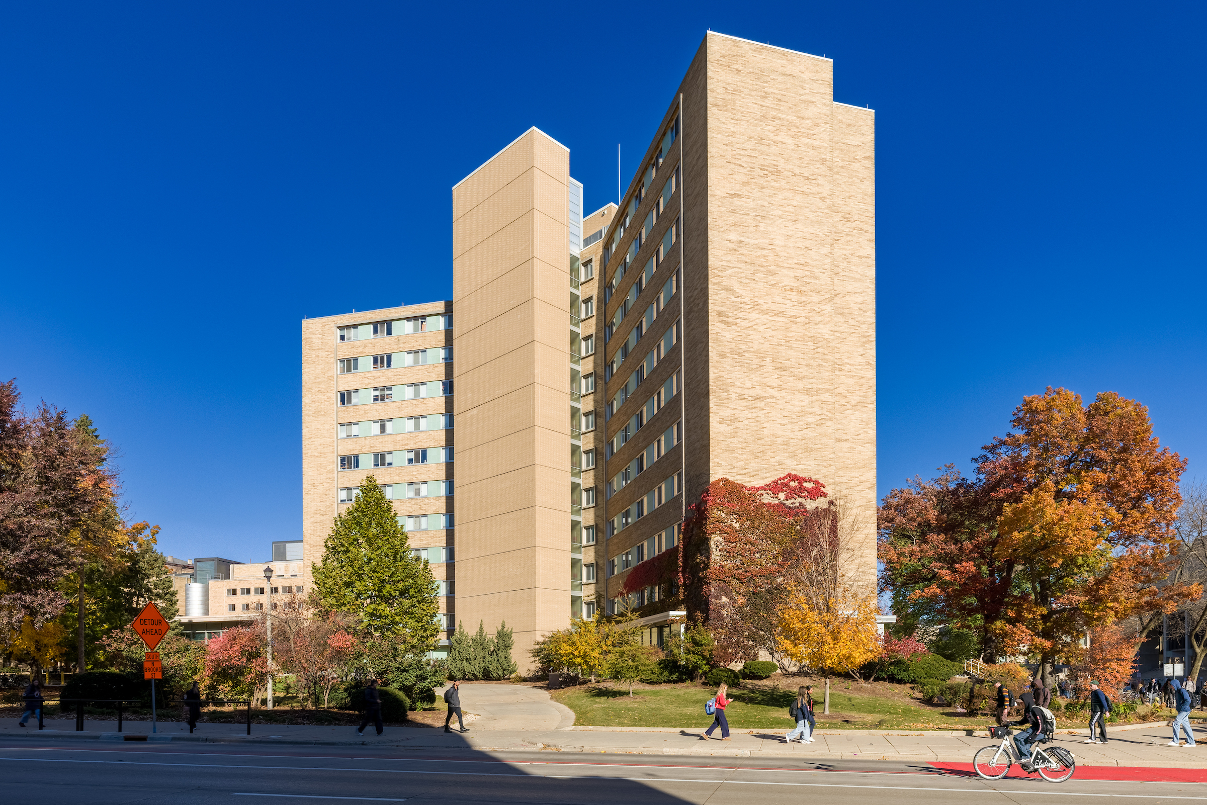 Chadbourne Hall – Summer Guest Guide