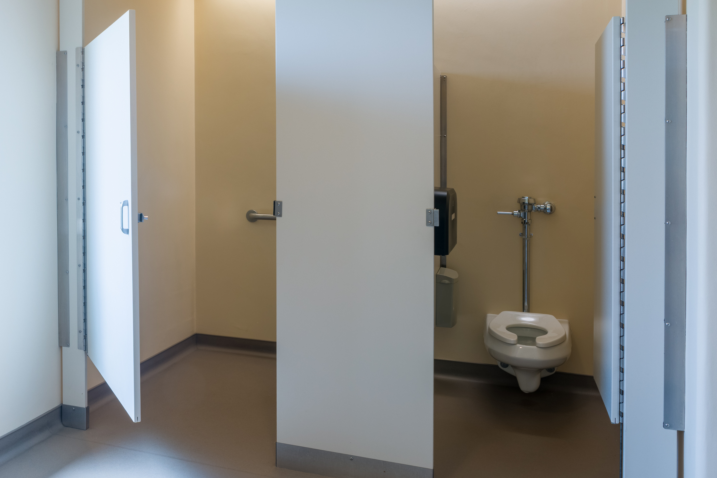 Dejope Bathroom 2025
