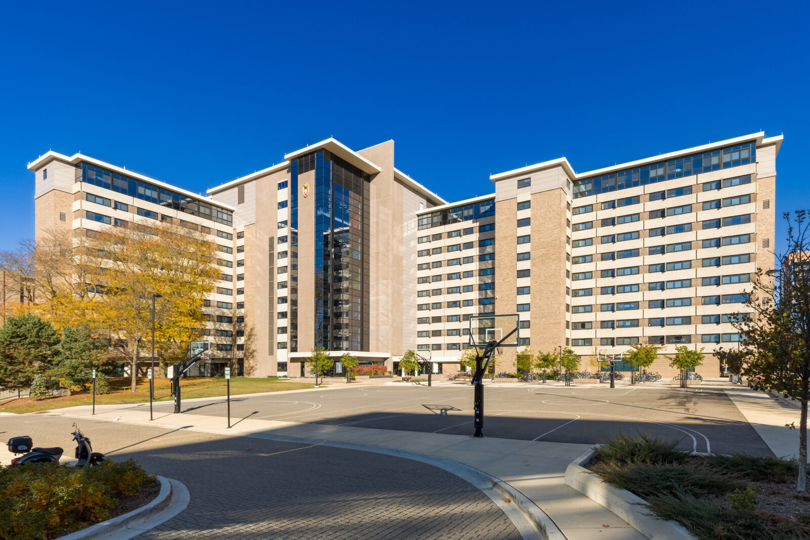 Sellery Exterior 2025