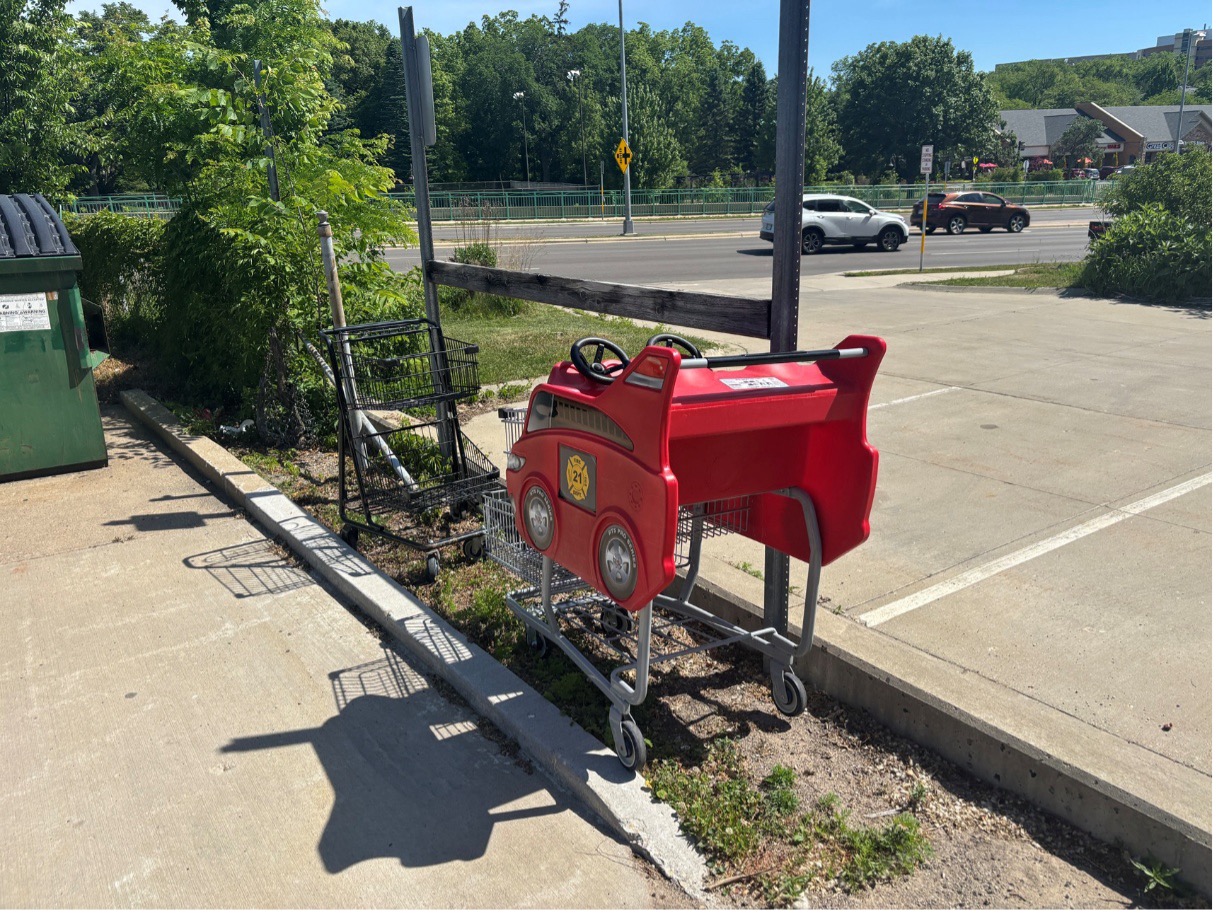 Red Shopping Cart stuck in UA grounds